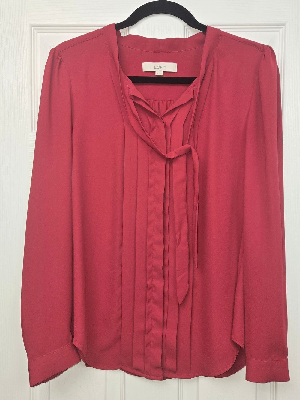 LOFT Womens M Rose Pink Tie Neck Pintuck Pleated Long Sleeve Blouse Top
